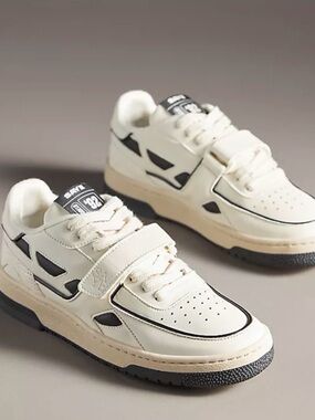 SAYE Modelo '92 Sneakers Sz 9